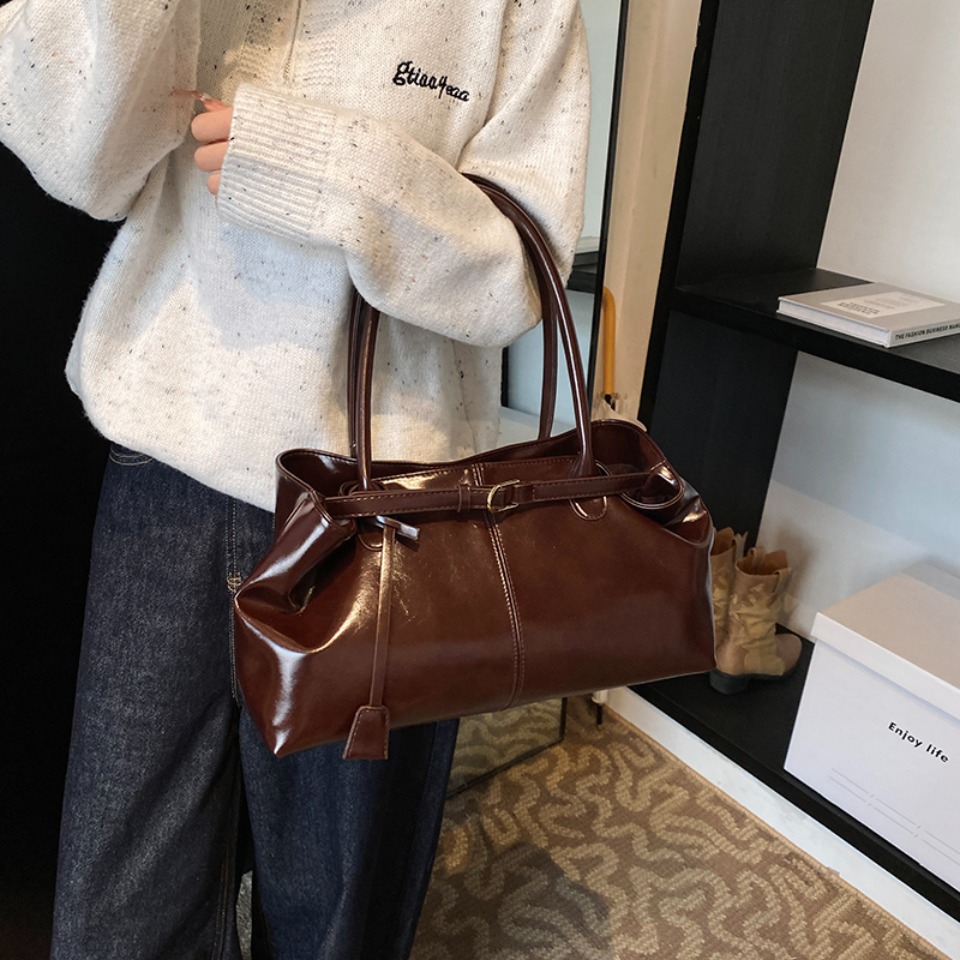 Зимняя масляная сумка-хобо из  – обзор и цена Leather Work Handbag
